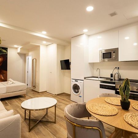 Cortes Suites By Concept Flats Βαλένθια Εξωτερικό φωτογραφία